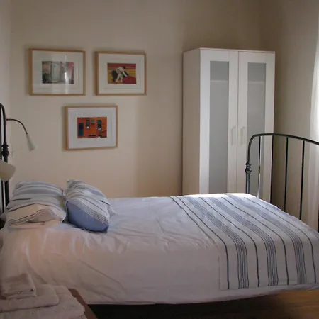 Dolphin Guest House And Studios Tochni Room photo